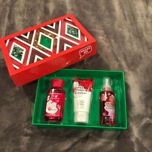 Bath & Body Works Set -Japanese Cherry Blossom